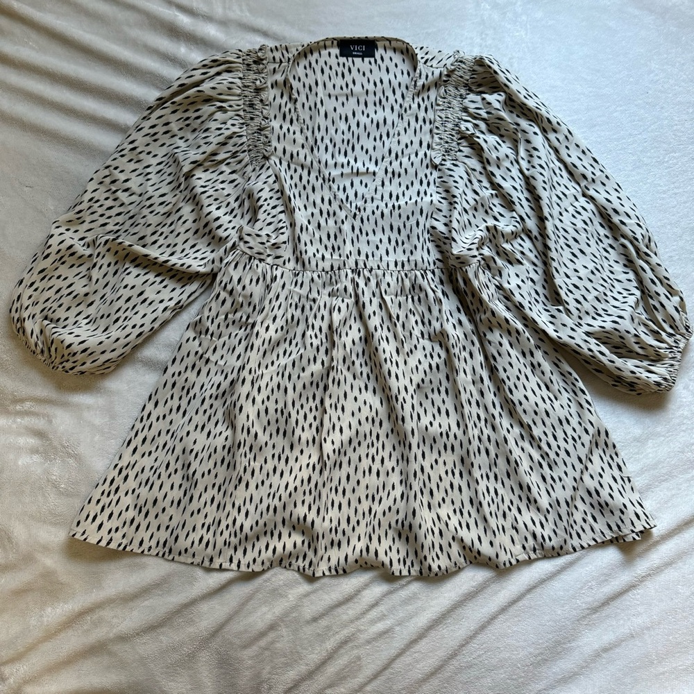 VICI leopard oversized top woman size small